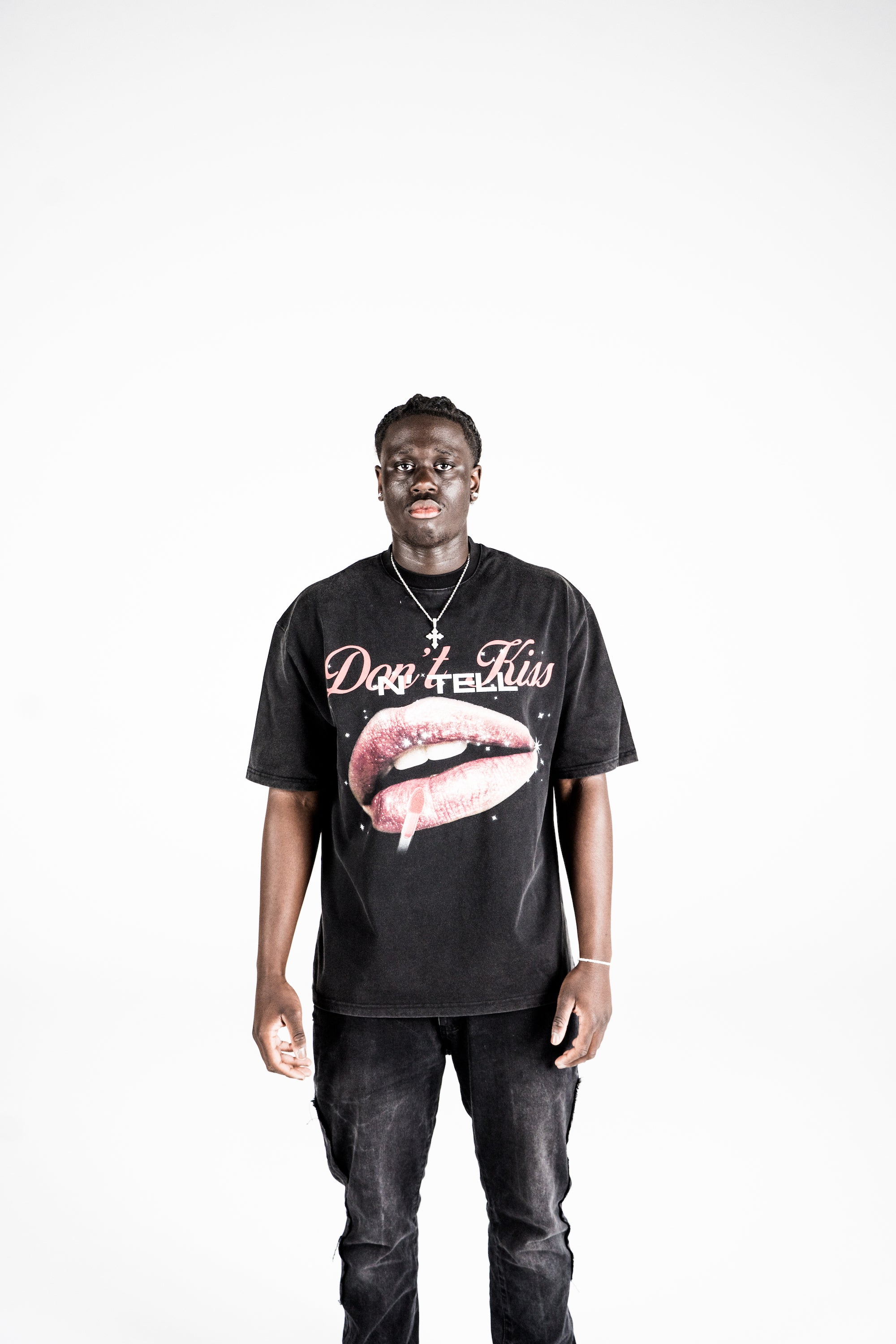 DON‘T KISS N‘ TELL TEE